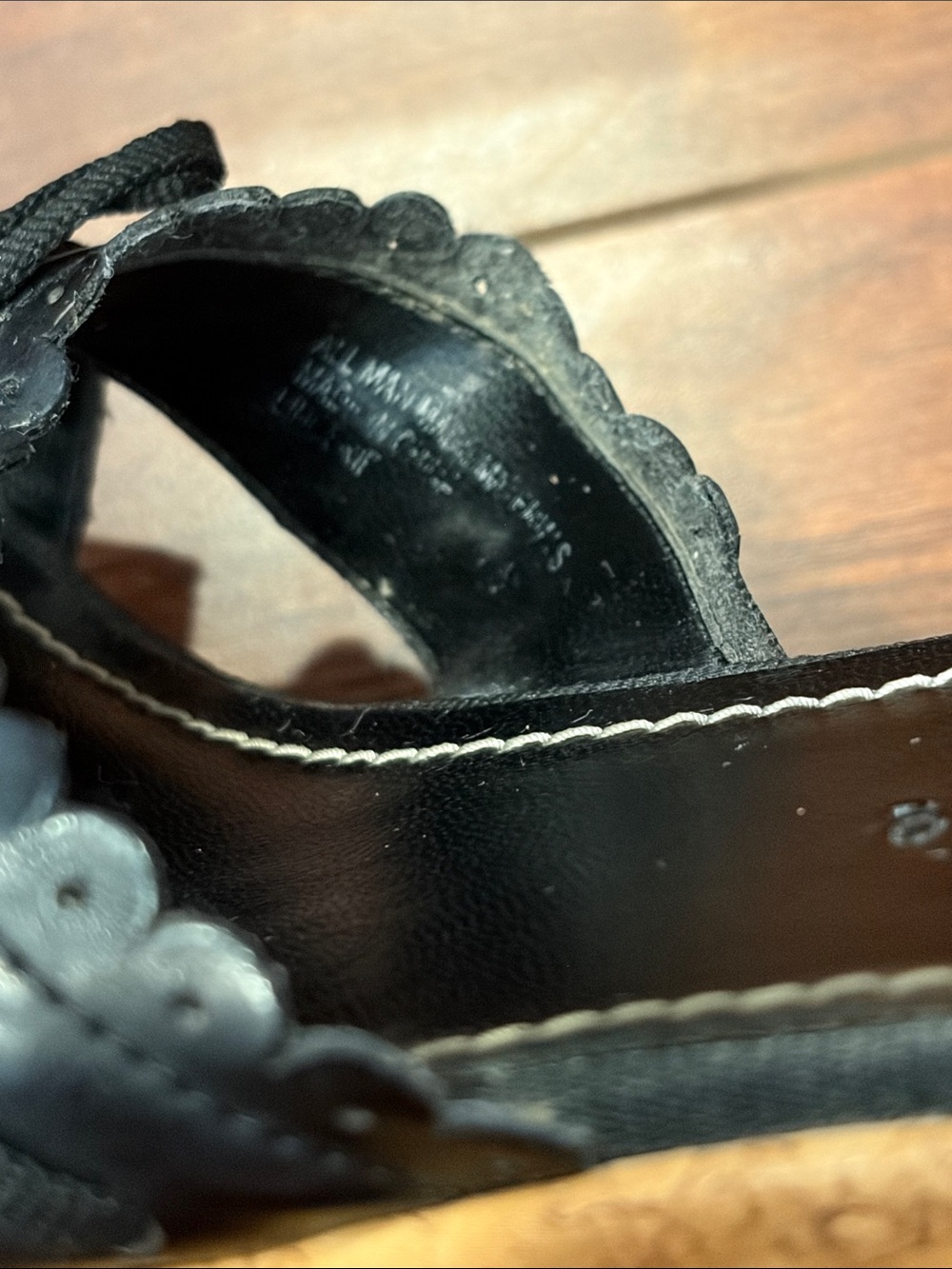 ellemenno Black Knotted Scalloped Cork Wedge Slides - Picture 2 of 10